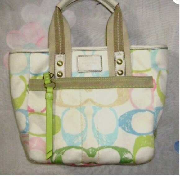 coach mini tote - Picture 1 of 1